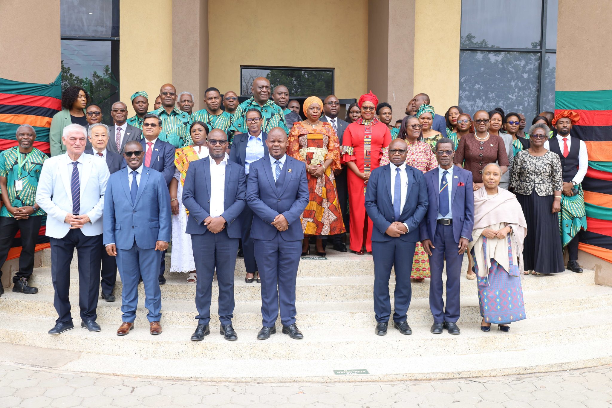 Her Excellency with the Vice President and other Dignitaries